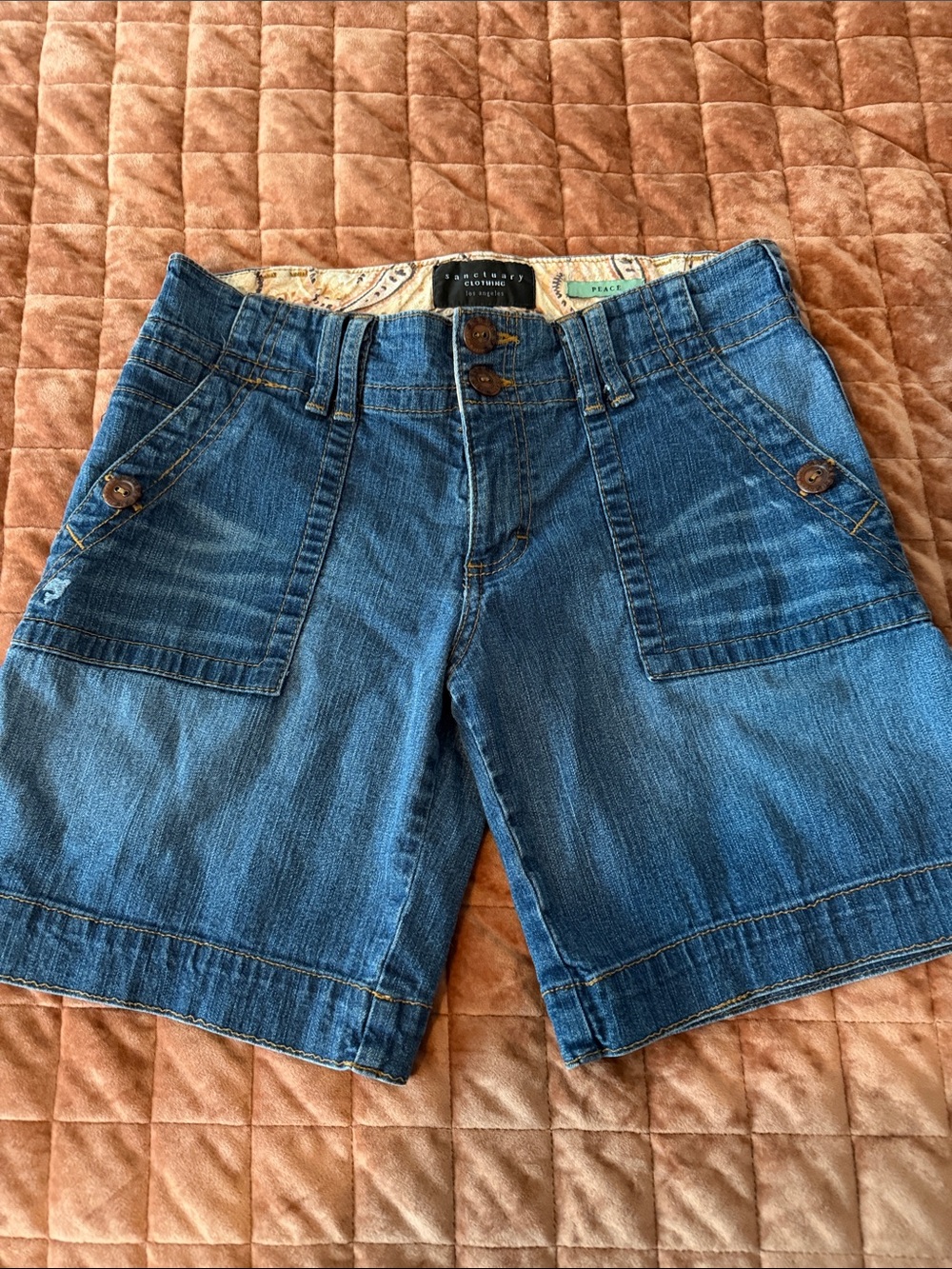 Sanctuary Clothing of Los Angeles 27 waist Denim Shorts -